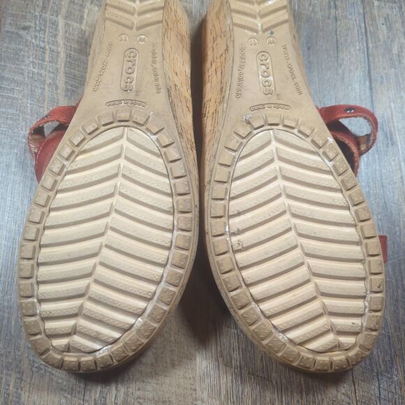 Crocs A-Leigh Red Leather Cork Wedge Women's Size 11 Sandals Comfort Shoes - Picture 13 of 14